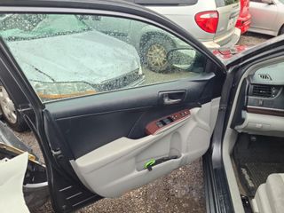 2014 Toyota Camry XLE - Driver's Front Door Image